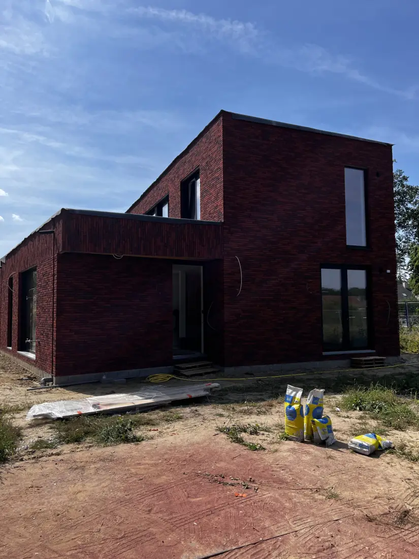 Drooggelegd pleisterwerk klaar voor afwerking