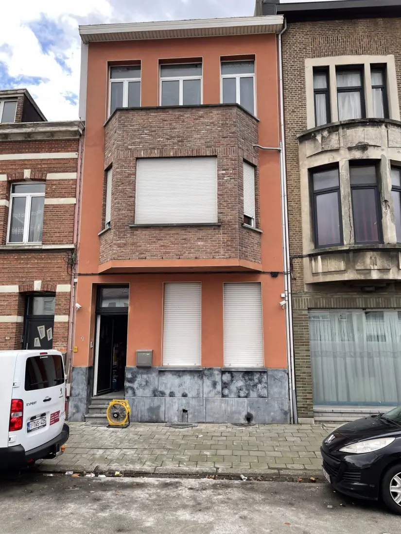 Luchtontvochtiger geplaatst voor gecontroleerde droging